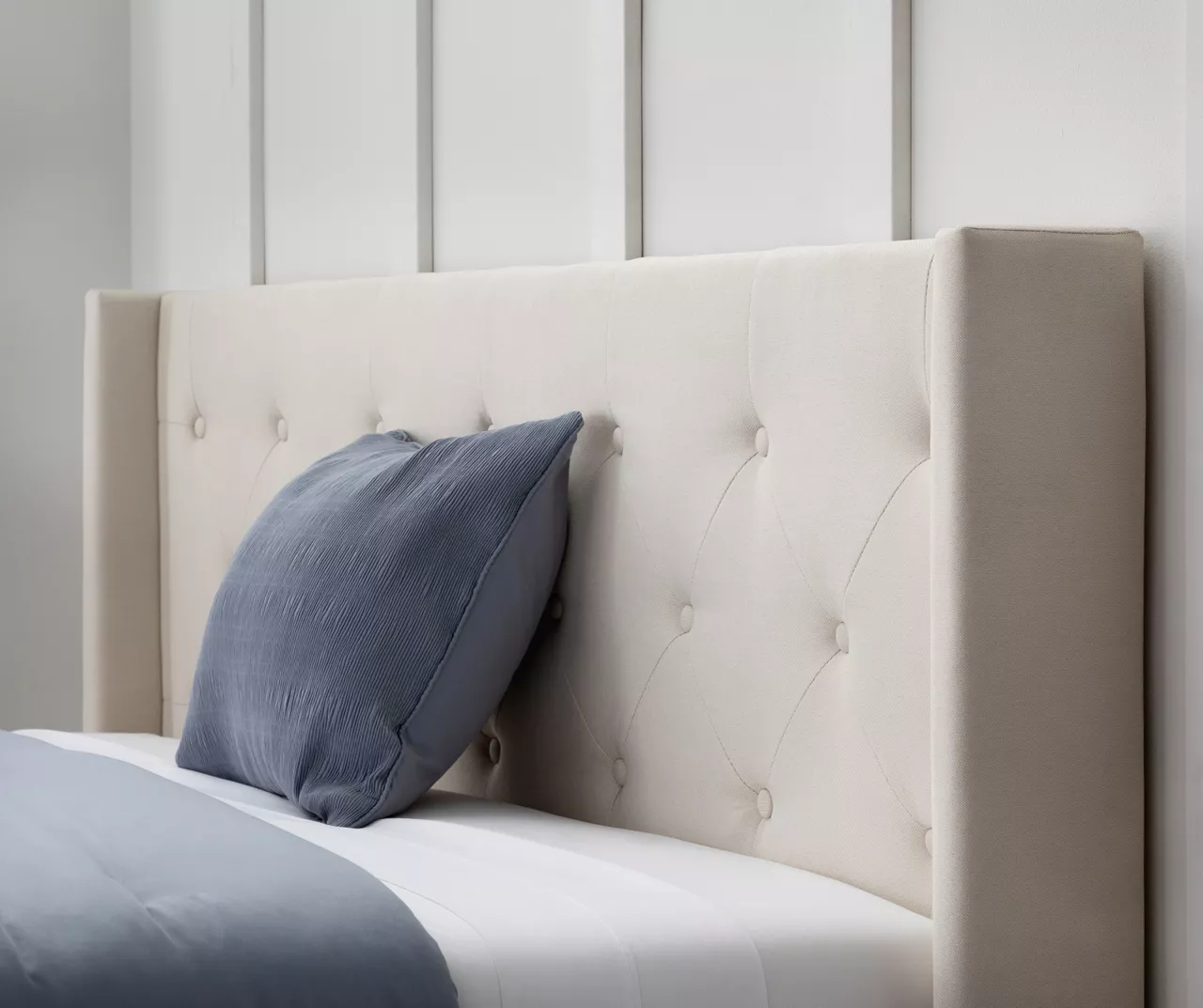 Brookside Isabelle Upholstered Wingback Bed 13 Brookside Isabelle Upholstered Wingback Bed - Image 13