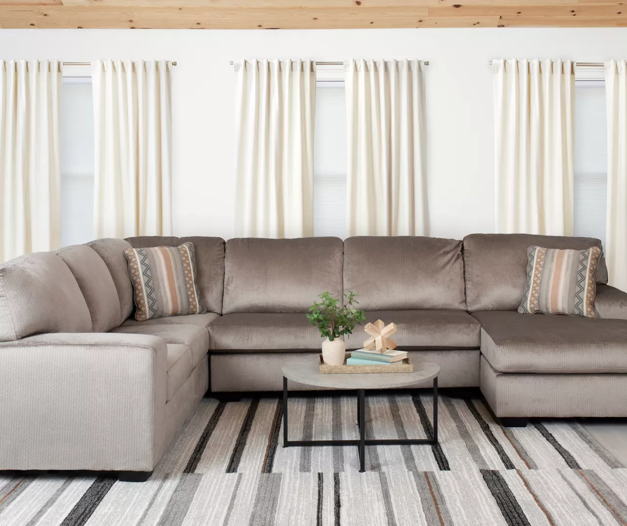 Broyhill Keeler Graystone Sectional 2 Broyhill Keeler Graystone Sectional - Image 2